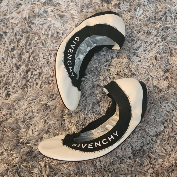 Givenchy ballerina flats - Picture 2 of 3